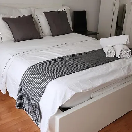 3 Minutes Walking From Train Station * Lausanne