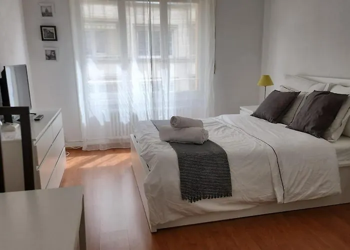 3 Minutes Walking From Train Station * Lausanne